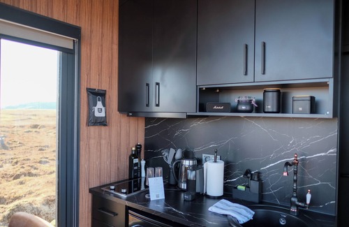 Selfoss Cabin | Tiny Glass Lodge