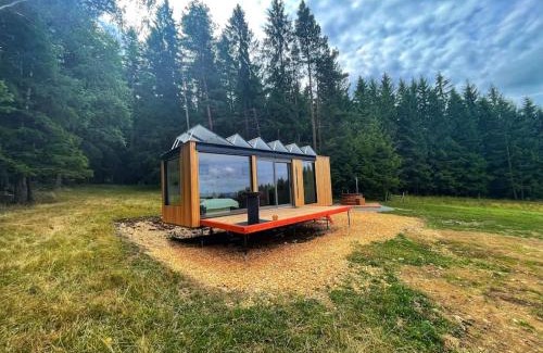 Malsin Apartment | Tiny House Manka