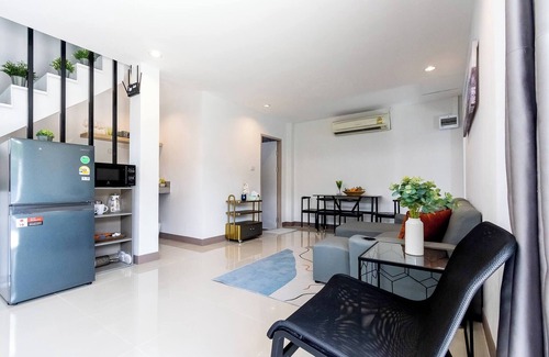 Bang Na Ski Chalet | Tiny House Srinakarin At Sri Bearing Station