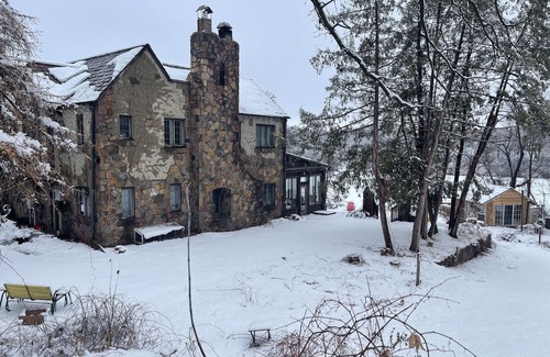 St. Cloud Cabin | Tiny rustic home next to the Mississippi