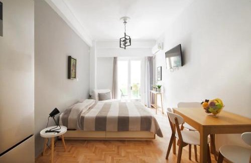 Nea Smirni Apartment | Tiny Studio Suite