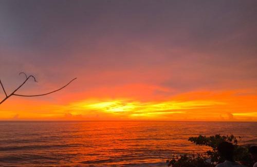 Varkala Hotel | Tiny Temple
