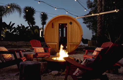 Colinas Verdes Villa | Tiny Whale Lodge, a unique space for groups