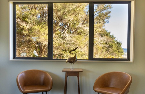 Clevedon House | Tio Point - Clevedon Family Getaway