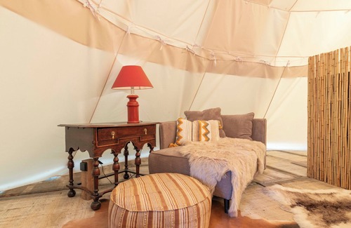 Lembeke RV Rental | Tipi Bo Deluxe