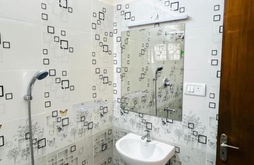 Teynampet Apartment | TNagar