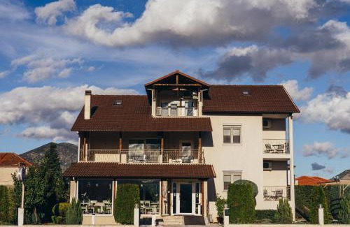 Mesopotamia House | To Spiti tis Sofias