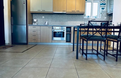 Panormos Apartment | To Steki 1min From Beach 2bd 1ba