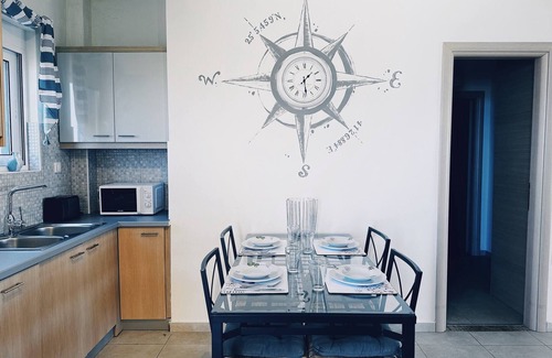 Panormos Apartment | To Steki 1min From Beach 2bd 1ba