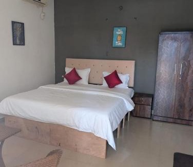 Arambol Hotel | Toby's Bar & Cafe