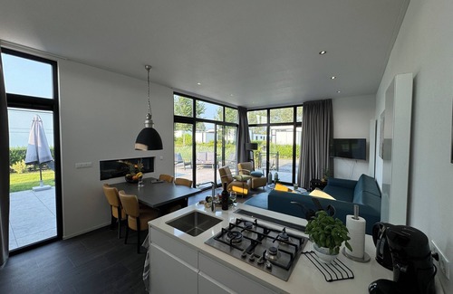 Breskens House | Tolles, Modernes Chalet 'strandleben' mit Zaun & Garten in Strandnähe