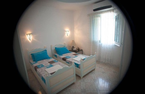 al hmeri House | Tomoko & Salah.Rafraf Beach