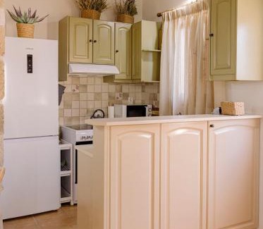 Stironas House | Tonia's Cottage