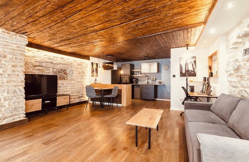 Old Town Apartment | Toompea Castle Hideaway