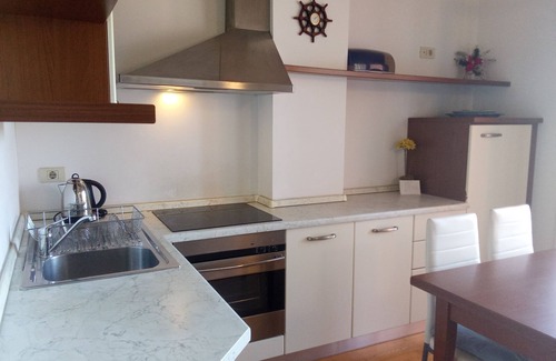 Portoroz Apartment | TOP FLOOR Central Residence + Balcony, WiFi, Parking