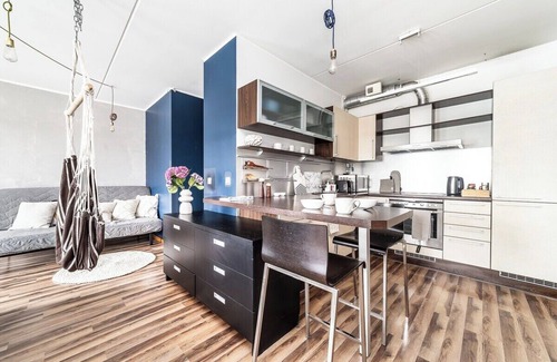 Kesklinn Apartment | Top floor near ferry terminal. Free parking.