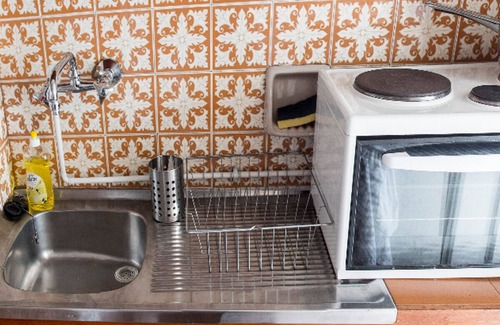 New Kypseli House | Top floor studio with terrace