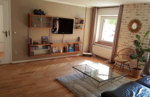 Parkstadt Apartment | Top location: Bogenhausen designer apartment