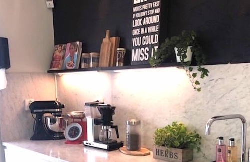 Taby House | Top modern house with pool 10 min from Stockholm City