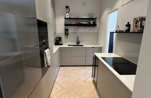 Vasastan Apartment | Top renovated turn of the century apartment in the heart of Stockholm, 4-5 ppl