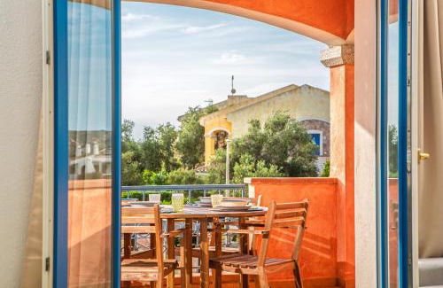 Porto Pozzo Apartment | TORO FLAT V 15' Palau, 30' Porto cervo & FREE PARKING