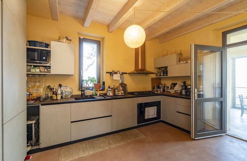 Pino Torinese Apartment | Torre di Montosolo, a refuge surrounded by greenery 10 km from the center of Turin