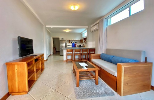 Bahia de la Academia Villa | Torre Mar Galapagos Villa