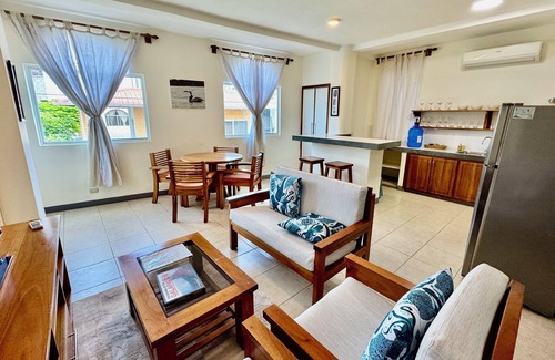 Bahia de la Academia Villa | Torre Mar Galapagos Villa