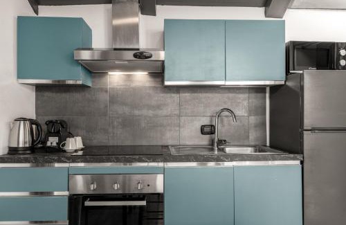 Zona Solari Apartment | Tortona metro 200m - Charming attic - WiFi