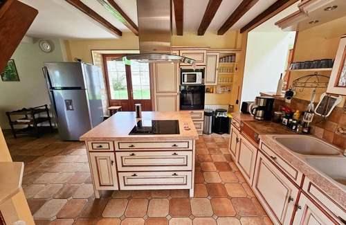 Assay Cottage | Tourangelle House with Indoor Pool, Wifi, Garden