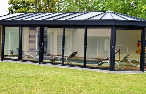 Assay Cottage | Tourangelle House with Indoor Pool, Wifi, Garden