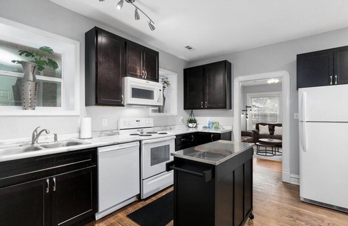 Tower Grove East Apartment | Tower Grove Twins 1BD