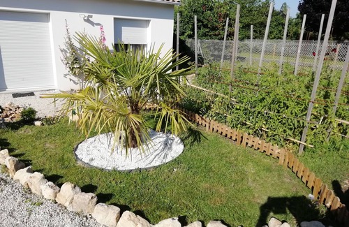 Goise-Champommier-Champclairot House | Town house with garden and heated pool