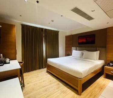 Ernakulam South Hotel | Townbridge Hotels & Suites