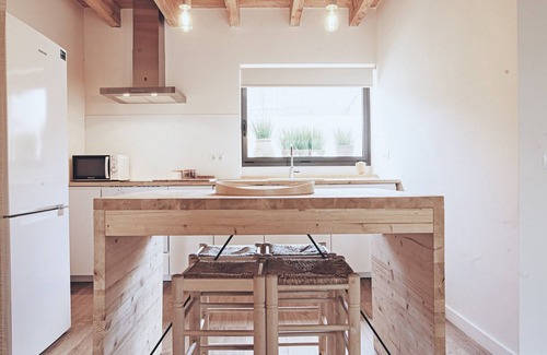 Sant Jordi Desvalls House | Townhome