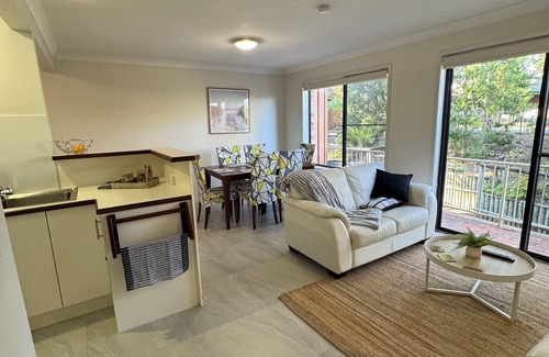 Denhams Beach House | Townhouse in Denhams Beach with pool/tennis court/wifi and a stroll to the beach