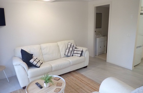 Denhams Beach House | Townhouse in Denhams Beach with pool/tennis court/wifi and a stroll to the beach