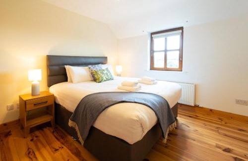 Dingle House | Townview Haven - Dingle