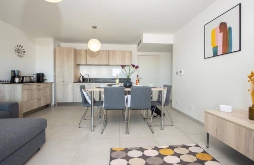 Saint Antoine Apartment | Très bel appartement 2 chambres avec accès direct à la piscine