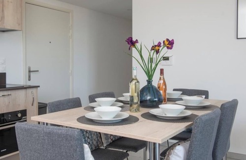 Saint Antoine Apartment | Très bel appartement 2 chambres avec accès direct à la piscine