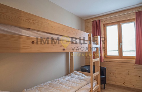 St. Luc Ski Chalet | Très joli 3 pièces d'un bas de chalet, entièrement rénové et joliment décoré, idéal pour 4 personnes