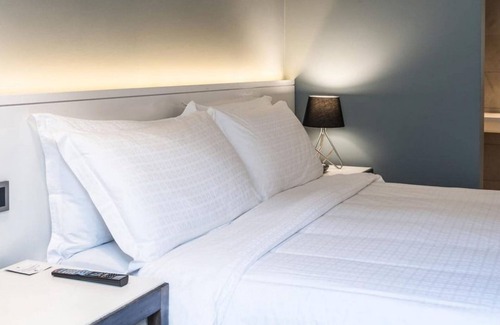 Gigiri Bed & Breakfast | Trademark Hotel, Terrace King Single Room in Nairobi no003