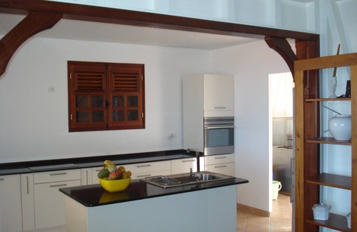 Les Anses-d'Arlets House | Traditional Creole House New with stunning bay view