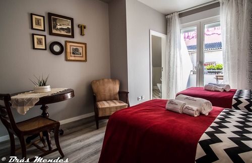 Lisbon Old Town Apartment | Traditional courtyard house - Casa da Mãe d'Água