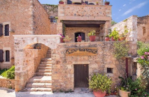 Samonas Villa | Traditional Crete Villa | Villa Blue Mantzourana | Stunning Views | 1 Bedroom |.