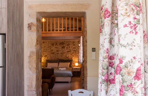 Halepa House | Traditional Home