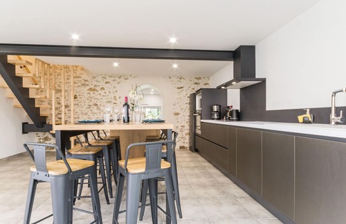 Clisson Cottage | Traditional House with Terrace near Clisson, Perfect for Family Stays