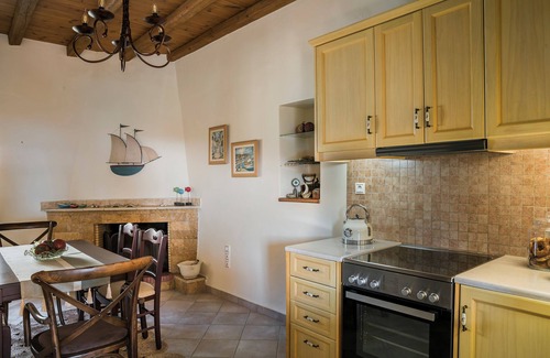 Tselendata House | Traditional Stone House Anofli 1843 - Authentic Charm in Fiskardo, Kefalonia