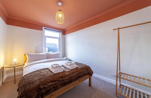 Forest Hill Apartment | Tranquil 5BR house with garden & terrace, SE London