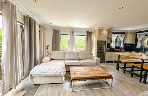 Modjadjiskloof House | Tranquil building with WiFi in Tzaneen